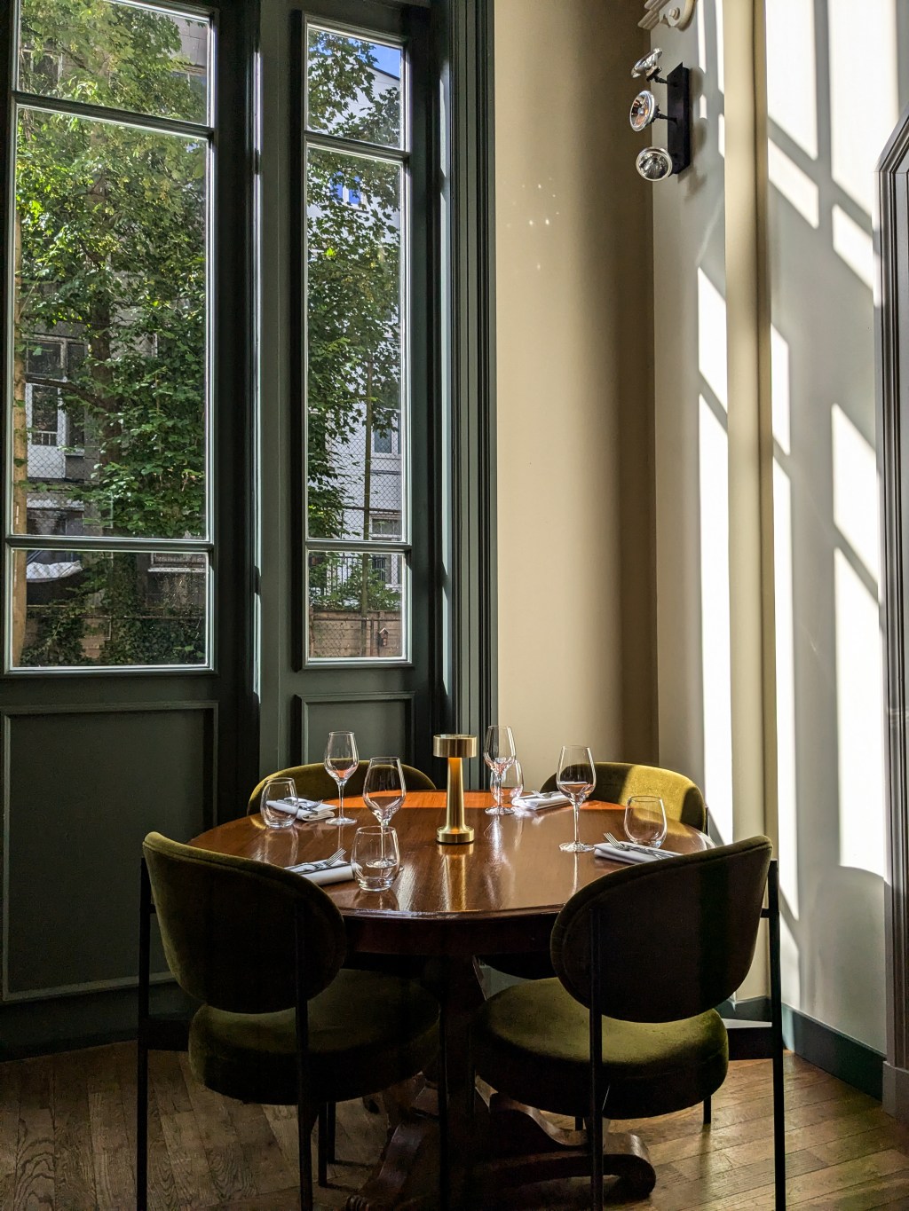 The Art of the Modern Dining&nbsp;Room